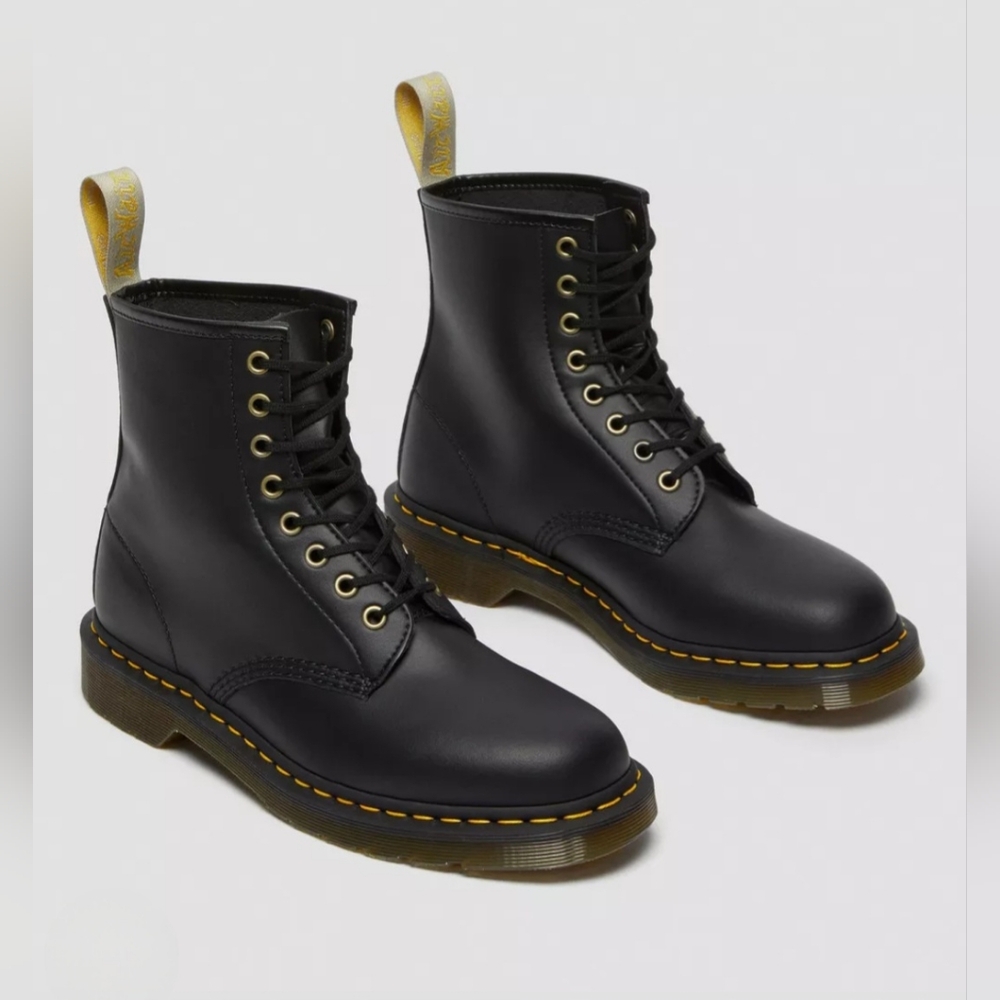 Dr Martens Vegan Felix Lace-up Boots Black M-7 L-8 Unisex